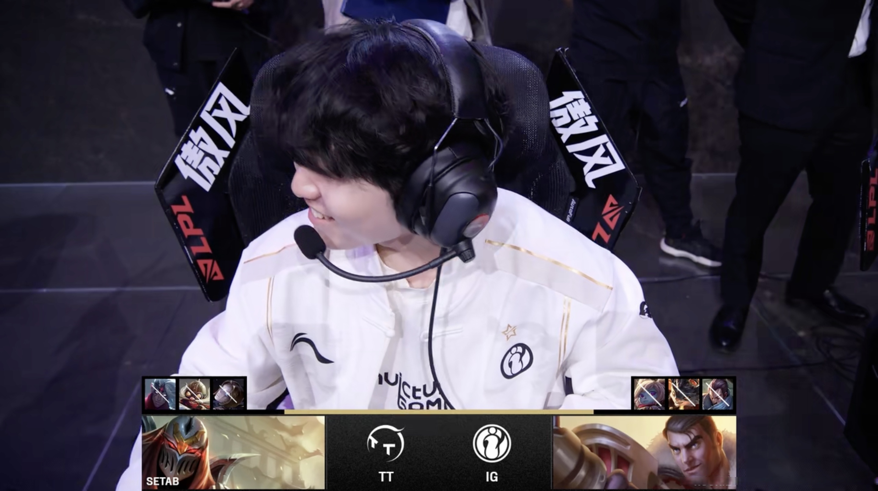  rookie第一场比赛 