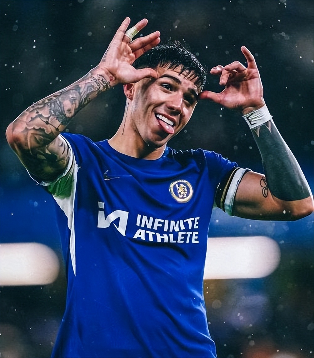 关于纽卡斯尔迎亚冠关键赛,集结日回应争议,底气十足,球探报告显示潜力的信息 关于纽卡斯尔迎亚冠关键赛,集结日回应争议,底气十足,球探报告显示潜力的信息