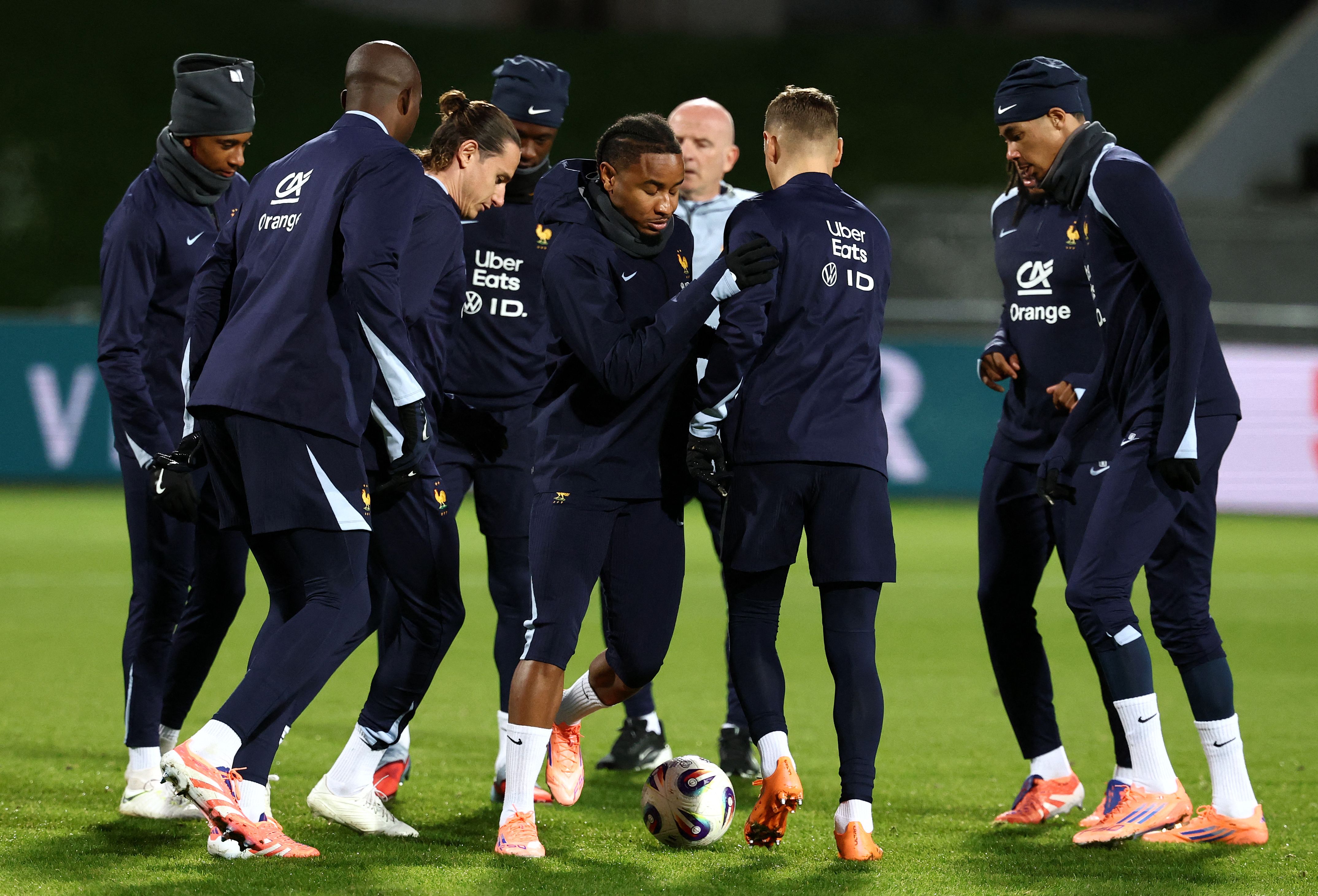 关于国际比赛日突围战来临；阿森纳围绕法国杯单刀错失；管理层满意；控场能力受关注的信息